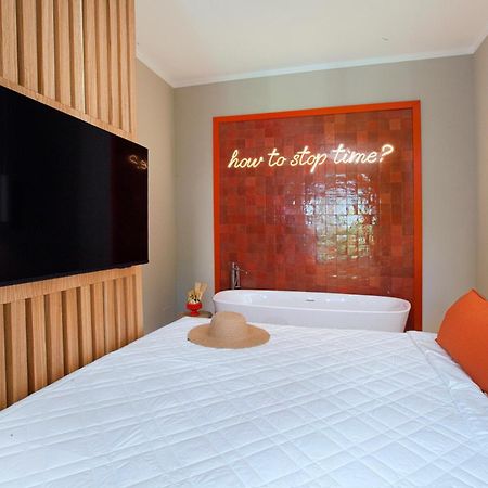 סורנטו Estate4Home - Suites 21 מראה חיצוני תמונה
