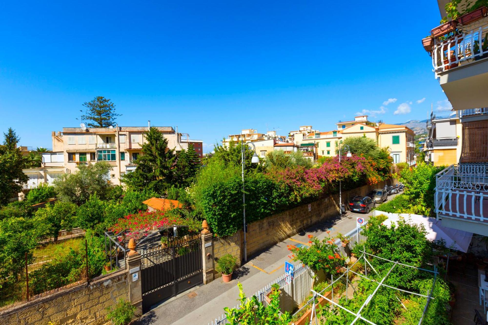 סורנטו Estate4Home - Suites 21 מראה חיצוני תמונה